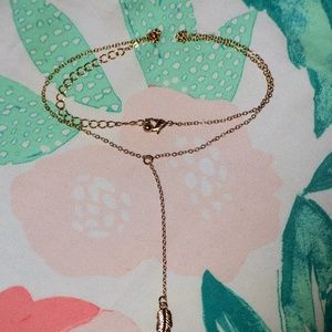 🐞 Feather necklace